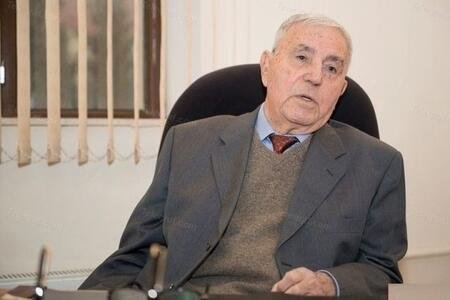 Keçmiş nazirin atası vəfat etdi - FOTO