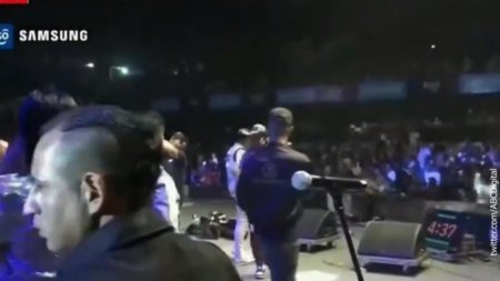 Məşhur futbolçunun həyat yoldaşı konsertdə güllələndi - FOTO