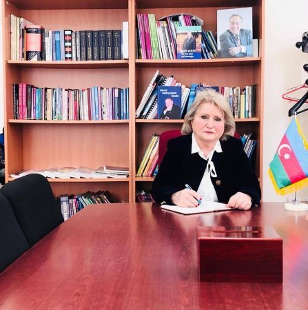 Prezidentin təltif etdiyi 13 qadın kimdir? - FOTOLAR