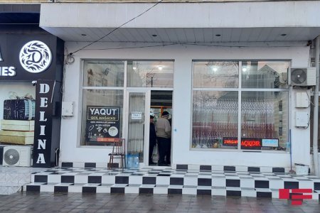 Maskalılar qızıl dükanına basqın etdi - VİDEO