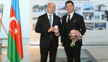 Eltonla Xəyyama mükafatları təqdim edildi -Fotol