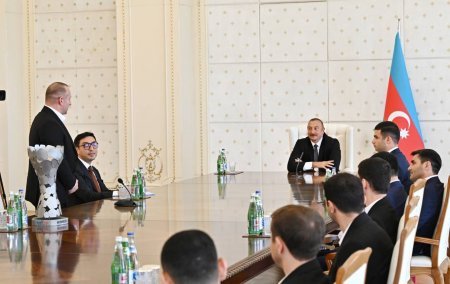 İlham Əliyev Avropa çempionu olan komandamızı qəbul etdi - YENİLƏNİB - FOTO