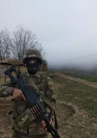 “Əlillik dərəcəsi almağı özüm istəmədim...” - Beş medalla təltif edilən döyüşçümüz...