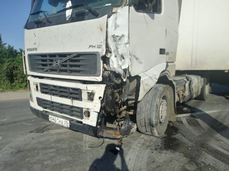 Xaçmazda TIR maşınla toqquşdu - Ölən var - YENİLƏNİB