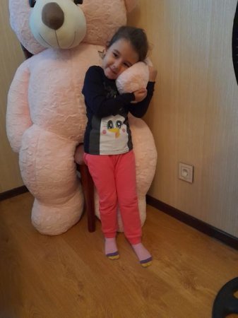 Gəncə terrorunda ana-atasını itirən körpə Nilayın nənəsi: “Atası yatmış olsaydı, bəlkə də sağ qalmazdı” - FOTO