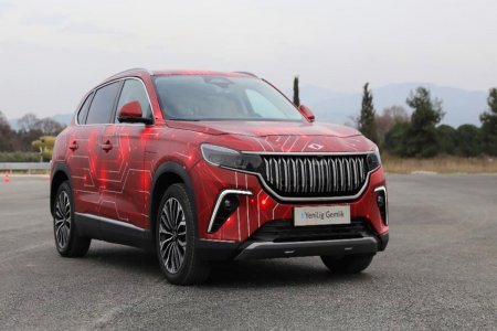 Ərdoğan Türkiyənin ilk elektromobilini təqdim etdi (FOTO)
