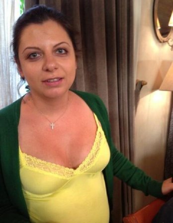 Simonyan porno saytların köməyi ilə RT-nin trafikini artırıb