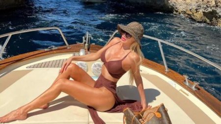 "Argentina qalib gələrsə küçədə çılpaq qaçacam" - Məşhur model (FOTO)