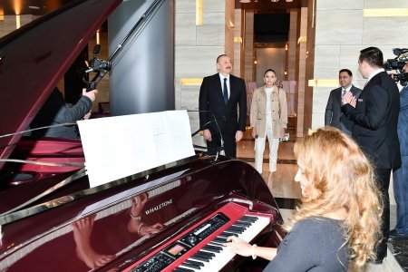 Prezident İlham Əliyev və Mehriban Əliyeva “The Ritz-Carlton Baku” hotelinin açılışında iştirak ediblər - FOTO -