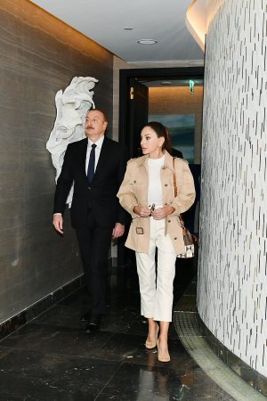Prezident İlham Əliyev və Mehriban Əliyeva “The Ritz-Carlton Baku” hotelinin açılışında iştirak ediblər - FOTO -