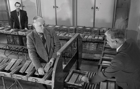 Tonlarla qızıl, milyardlarla pul - Kommunist Partiyasının xəzinəsini kimlər mənimsəyib...