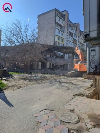 Bakıda bu bina sökülür - FOTO
