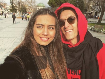 Mesut Özil karyerasını başa VURDU - FOTO