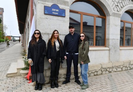 Prezident ailəsi ilə Şuşada - FOTO