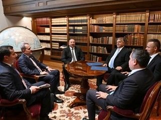 Prezident Macarıstanın Baş naziri ilə görüşüb - FOTOLAR