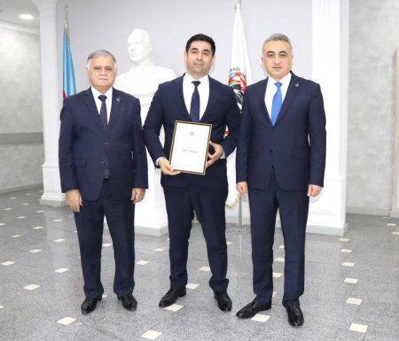 Yeni hakim təyin olunan vəkillər təltif edildi - FOTOLAR