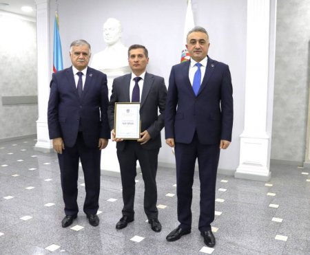 Yeni hakim təyin olunan vəkillər təltif edildi - FOTOLAR