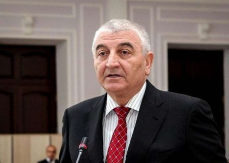 Məzahir Pənahovla bağlı qərar verildi - 80 yaşını vəzifədə keçirəcək