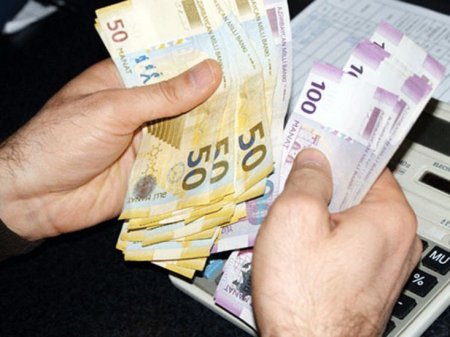 Hotellərdən ayda 50 manat, rəislərdən 100 manat alan sayt rəhbəri qərardan şikayətçidir