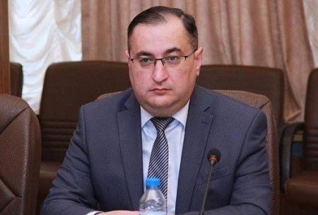 Təhsil eksperti yenidən məhkəmə qarşısına çıxarılır